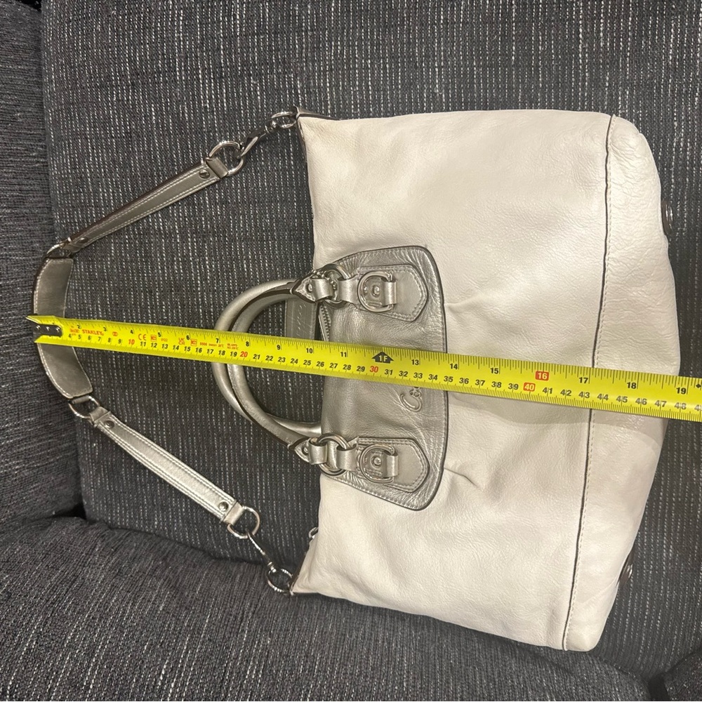 Coach Metallic Silver and Cream Satchel - excellent condition - Picture 11 of 16